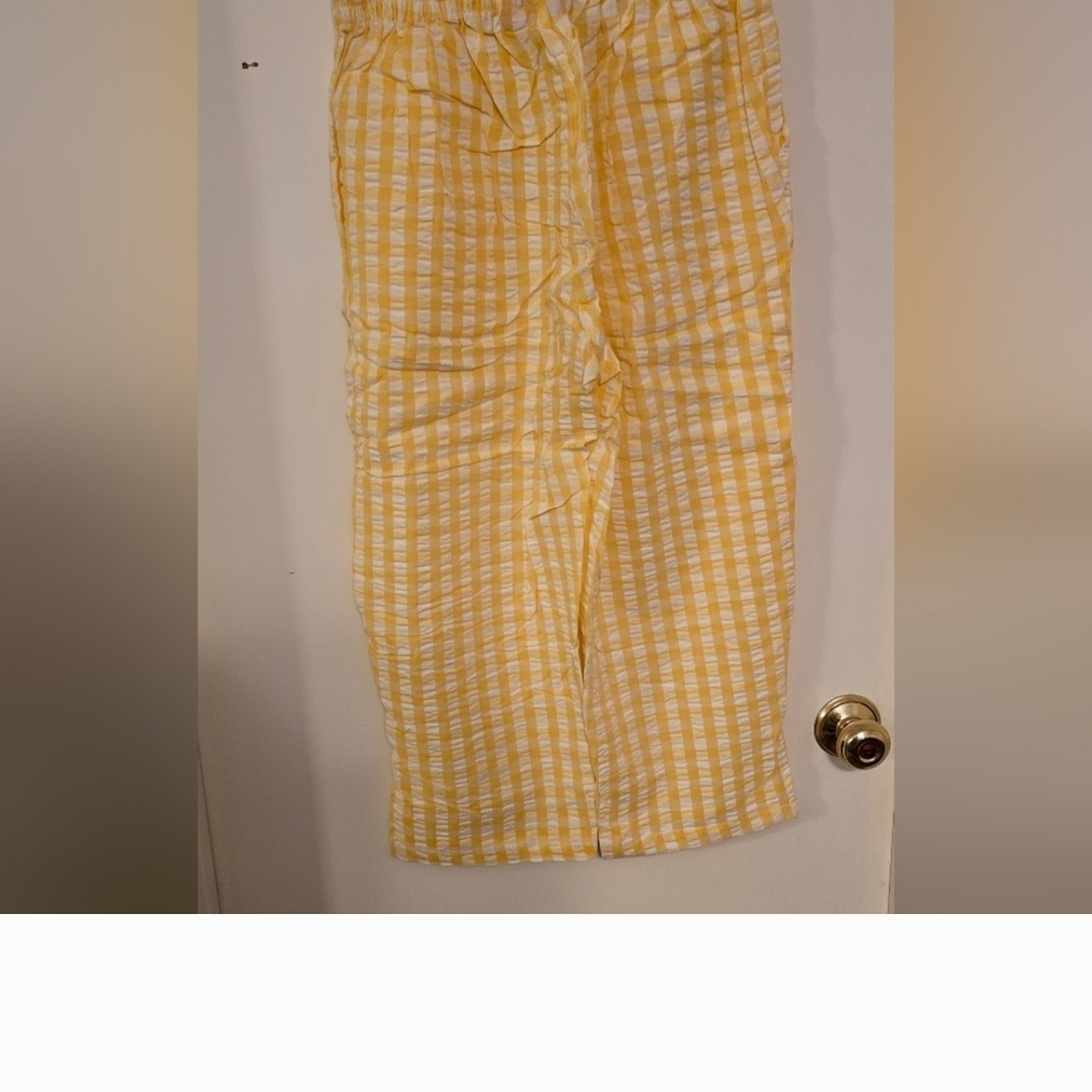 Womam Witin Capri Pants Yellow Checkered Bottoms